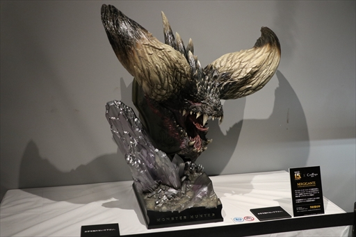 ���������꡼ No.018�Υ���ͥ������ / �֥�󥹥����ϥ󥿡�15��ǯŸ�פ��ѥ���åפ��Ʋ��͡������ӥ���о졣����ܴ����θ��Ǥ�����ǥ���������������ݡ���