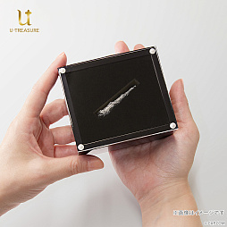 画像ギャラリー No.010のサムネイル画像 / 「モンハン」“キリンの蒼角”を立体オブジェ化。ジュエリー職人が手作業で再現,限定200本で3万3000円