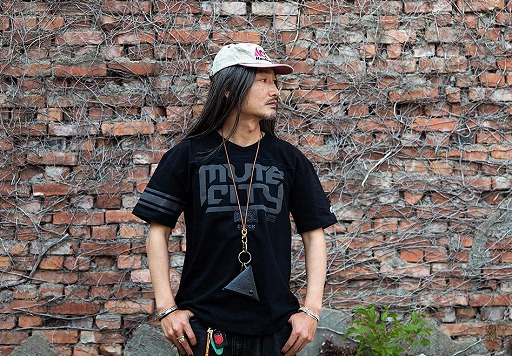 画像ギャラリー No.008のサムネイル画像 / 大人のためのゲームTシャツ“KOGフットボールTシャツ”の新シリーズがエディットモードより発売。新たにメトロイドとF-ZEROを追加