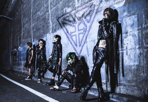 画像ギャラリー No.001のサムネイル画像 / 「スママジ」,ヴィジュアル系バンド「TRNTY D:CODE」とのコラボクエストを開催