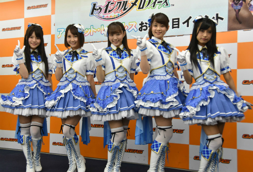 画像ギャラリー No.003のサムネイル画像 / 「スクメロ」お披露目イベントで,アプリコット・レグルスが初ライブ! 最後はまさかの“秋葉原駅までお見送り”