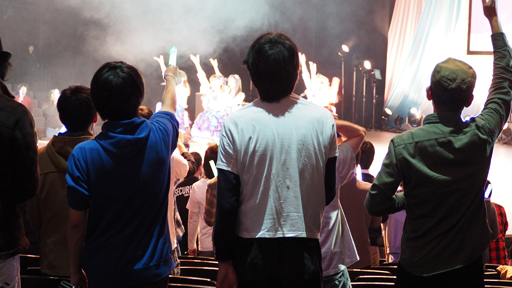 画像ギャラリー No.027のサムネイル画像 / 舞浜でレグルスが舞う! 「スクメロ」Apricot Regulus はじめての“特訓”ツアーEXのライブレポート