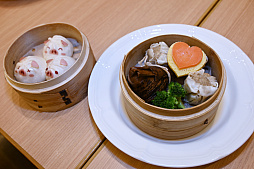 画像ギャラリー No.011のサムネイル画像 / 「プリコネR」×「スイパラ」試食会レポ。見た目だけでなく味も満足なオリジナルメニュー。1品だけでもおなかがいっぱいに