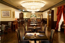 画像ギャラリー No.013のサムネイル画像 / 目も舌も,心も癒やされる極上の高貴な空間「千銃士」×「執事喫茶 Swallowtail」コラボレポート