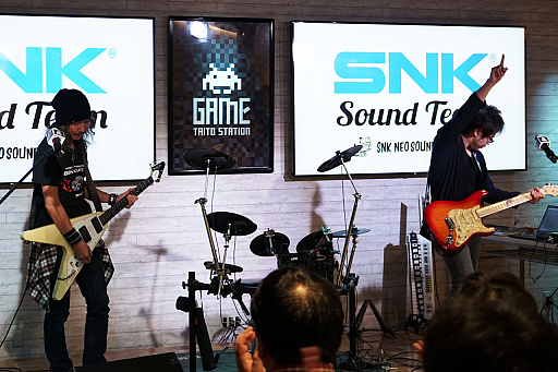 画像ギャラリー No.015のサムネイル画像 / ZUNTATA×SNK×ケイブが熱く対バン! タイトーステーション溝の口店の開店1周年を記念した特別イベントをレポート