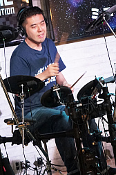 画像ギャラリー No.026のサムネイル画像 / ZUNTATA×SNK×ケイブが熱く対バン! タイトーステーション溝の口店の開店1周年を記念した特別イベントをレポート