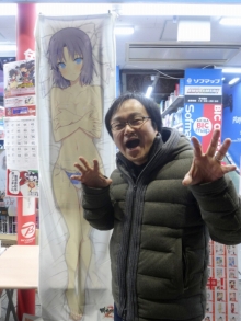 画像ギャラリー No.005のサムネイル画像 / 「閃乱カグラ Burst Re:newal」先行体験会がソフマップAKIBA 4号店で開催。会場の模様を,お忍び来店した高木謙一郎氏のコメントと共にお届け