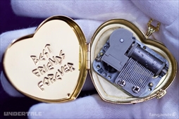 画像ギャラリー No.005のサムネイル画像 / 「UNDERTALE」,日本語版コレクターズエディションと通常パッケージ版が本日発売。コレクターズエディション開封ビデオの公開も