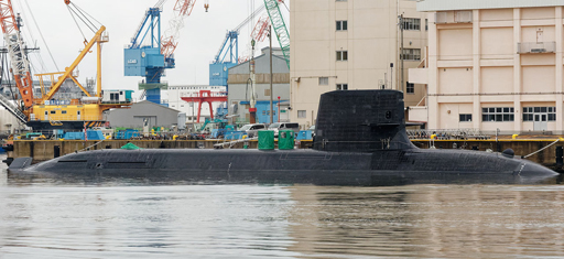 画像ギャラリー No.016のサムネイル画像 / Yostarへ横須賀が感謝状。アズレンでもおなじみ,三笠公園の記念艦“三笠”に乗って贈呈式