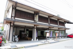 画像ギャラリー No.001のサムネイル画像 / 「アズールレーン」の加賀友禅コラボ第2弾が4月27日にスタート。赤城と三笠のコラボ着物が披露された発表会をレポート