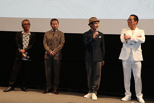 画像ギャラリー No.008のサムネイル画像 / 「北斗が如く」「龍が如く ONLINE」「龍が如く 極2」が発表。豪華キャストが顔を揃えた「龍が如くスタジオ 新作発表会」をレポート