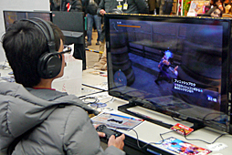 画像ギャラリー No.022のサムネイル画像 / ケンシロウが火炎放射器で汚物を消毒! 体験版も楽しめた「北斗が如く」店頭体験会および名越総合監督サイン会レポート