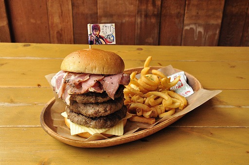 画像ギャラリー No.012のサムネイル画像 / 「北斗が如く」,「CAFE ZENON」とコラボレーション。期間限定メニューを販売