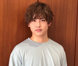 画像ギャラリー No.005のサムネイル画像 / 舞台「CharadeManiacs」のキャスト情報と描き下ろしイラストが公開