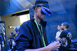 ꡼ No.014 | VR HMDΥȥ꡼Ծڤ곫⡩ Windows Mixed RealityбVR HMDIFAǻƤߤ