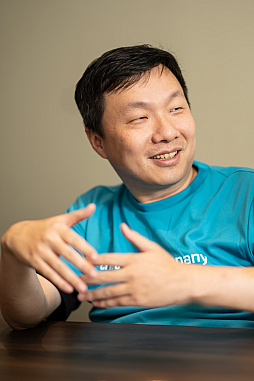 ���������꡼ No.009�Υ���ͥ������ / �Υ��󥿥ӥ塼�ϥץ쥤�䡼�˲����������Ȥ�����Ƥ⡤�⤦����ס����礭�ʲ�²����Ǥν�����פȤ��Ƽ����ߤ����褦�ˤʤ�ޤ���������5��ǯ��ޤ�����Sky �����¤��Ҥɤ⤿���פϡ��ޤ��ޤ��ʲ����Ƥ���