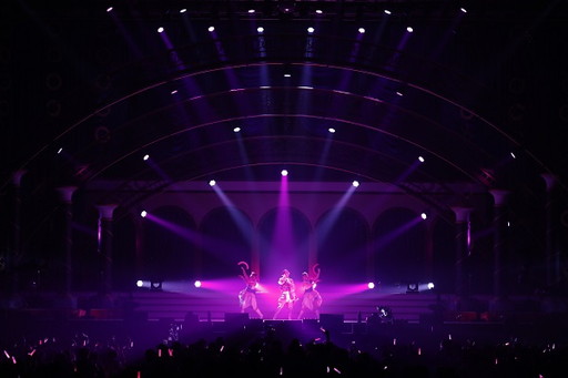 画像ギャラリー No.032のサムネイル画像 / 「アイドルマスター」765プロ久々の単独公演「初星宴舞」をレポート。特別版の歌マスや久々の“あの曲”で幕張が燃えた