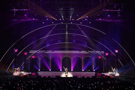 画像ギャラリー No.035のサムネイル画像 / 「アイドルマスター」765プロ久々の単独公演「初星宴舞」をレポート。特別版の歌マスや久々の“あの曲”で幕張が燃えた