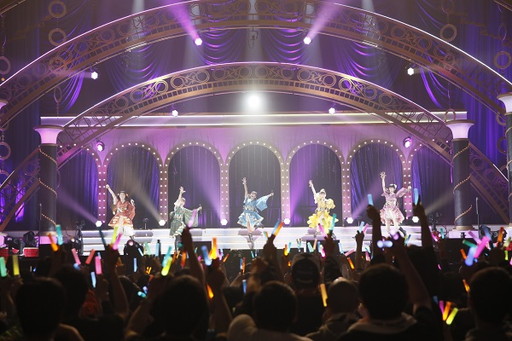 画像ギャラリー No.037のサムネイル画像 / 「アイドルマスター」765プロ久々の単独公演「初星宴舞」をレポート。特別版の歌マスや久々の“あの曲”で幕張が燃えた