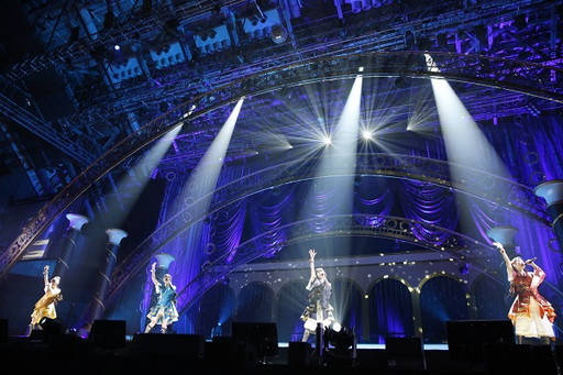 画像ギャラリー No.038のサムネイル画像 / 「アイドルマスター」765プロ久々の単独公演「初星宴舞」をレポート。特別版の歌マスや久々の“あの曲”で幕張が燃えた