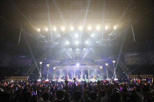 画像ギャラリー No.045のサムネイル画像 / 「アイドルマスター」765プロ久々の単独公演「初星宴舞」をレポート。特別版の歌マスや久々の“あの曲”で幕張が燃えた