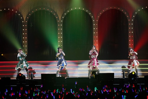 画像ギャラリー No.058のサムネイル画像 / 「アイドルマスター」765プロ久々の単独公演「初星宴舞」をレポート。特別版の歌マスや久々の“あの曲”で幕張が燃えた