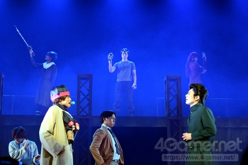 画像ギャラリー No.003のサムネイル画像 / あの“芸”から特別読切「TWO SHOTS」まで再現。舞台「幽☆遊☆白書」ゲネプロ公演をレポート