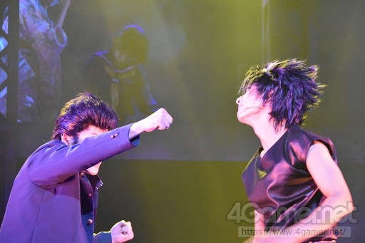 画像ギャラリー No.004のサムネイル画像 / あの“芸”から特別読切「TWO SHOTS」まで再現。舞台「幽☆遊☆白書」ゲネプロ公演をレポート