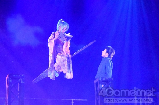 画像ギャラリー No.018のサムネイル画像 / あの“芸”から特別読切「TWO SHOTS」まで再現。舞台「幽☆遊☆白書」ゲネプロ公演をレポート