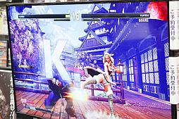 画像ギャラリー No.017のサムネイル画像 / 「ストリートファイターV アーケードエディション」の発売記念イベントが開催。ときどさんとマゴさんが,本気の戦いを繰り広げた