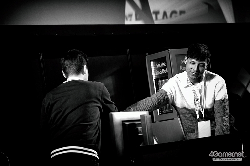 ꡼ No.061 | EVO JapanϡBBCFסKOF XIVפͥԤꤷ2TwitterޤȤᡣ֥V AEפʤ4ȥǺǽʽмԤ