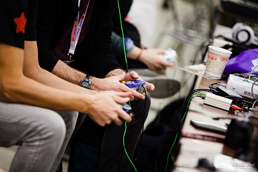 ꡼ No.087 | EVO JapanϡBBCFסKOF XIVפͥԤꤷ2TwitterޤȤᡣ֥V AEפʤ4ȥǺǽʽмԤ