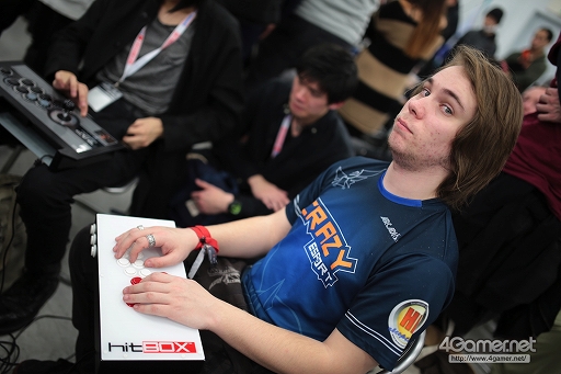 ꡼ No.174 | EVO JapanϡBBCFסKOF XIVפͥԤꤷ2TwitterޤȤᡣ֥V AEפʤ4ȥǺǽʽмԤ