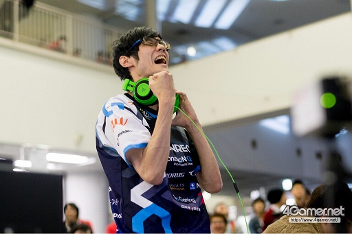 ꡼ No.205 | EVO JapanϡBBCFסKOF XIVפͥԤꤷ2TwitterޤȤᡣ֥V AEפʤ4ȥǺǽʽмԤ