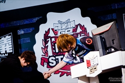 ꡼ No.023 | Ʈ2018ϡ֥ȥ꡼ȥեV AEƮGP辡ݡȡͥ޶200ߤΤĶ󥮥