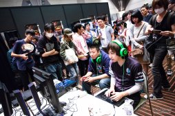 ���������꡼ No.032�Υ���ͥ������ / ��TGS 2018�ϤȤ��������ͥ��������Ĥ�����CAPCOM Pro Tour ����ѥ�ץ�ߥ��ץե��ȥ�ݡ��ȡ�700̾�����Τ����ä���޹��2���֤�Ž̤��Ƥ��Ϥ�