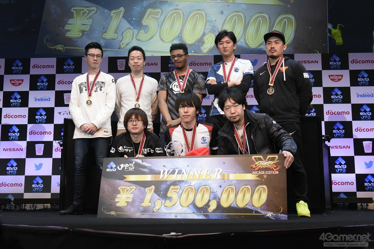 画像集 001 Evo Japan 優勝賞金150万円はももち選手の手に