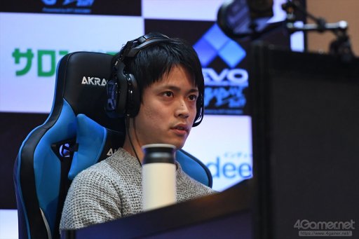 ꡼ No.003 | EVO Japanϼ̿ȶ˿֤Day3ϥݡȤޤȤᡣŴ7ס֥V AEפʤ4η辡Ԥ졤3֤ˤ錄Ʈ夹