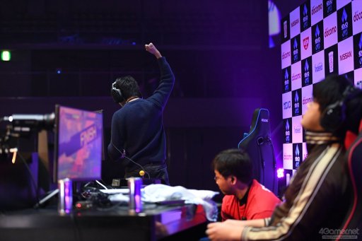 ꡼ No.023 | EVO Japanϼ̿ȶ˿֤Day3ϥݡȤޤȤᡣŴ7ס֥V AEפʤ4η辡Ԥ졤3֤ˤ錄Ʈ夹