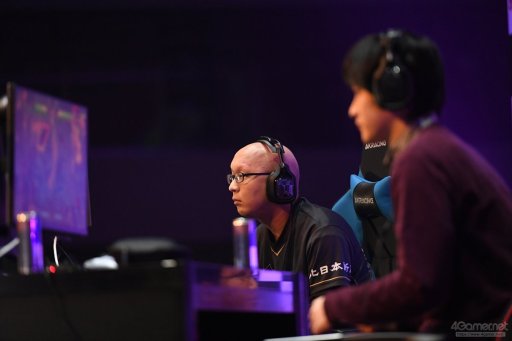 ꡼ No.024 | EVO Japanϼ̿ȶ˿֤Day3ϥݡȤޤȤᡣŴ7ס֥V AEפʤ4η辡Ԥ졤3֤ˤ錄Ʈ夹