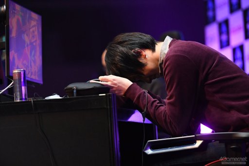 ꡼ No.026 | EVO Japanϼ̿ȶ˿֤Day3ϥݡȤޤȤᡣŴ7ס֥V AEפʤ4η辡Ԥ졤3֤ˤ錄Ʈ夹