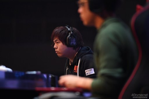 ꡼ No.065 | EVO Japanϼ̿ȶ˿֤Day3ϥݡȤޤȤᡣŴ7ס֥V AEפʤ4η辡Ԥ졤3֤ˤ錄Ʈ夹