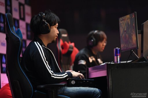 ꡼ No.099 | EVO Japanϼ̿ȶ˿֤Day3ϥݡȤޤȤᡣŴ7ס֥V AEפʤ4η辡Ԥ졤3֤ˤ錄Ʈ夹