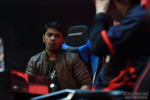 ꡼ No.104 | EVO Japanϼ̿ȶ˿֤Day3ϥݡȤޤȤᡣŴ7ס֥V AEפʤ4η辡Ԥ졤3֤ˤ錄Ʈ夹