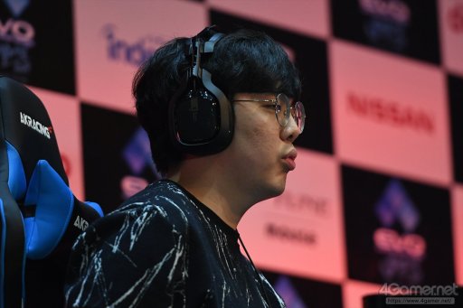 ꡼ No.106 | EVO Japanϼ̿ȶ˿֤Day3ϥݡȤޤȤᡣŴ7ס֥V AEפʤ4η辡Ԥ졤3֤ˤ錄Ʈ夹