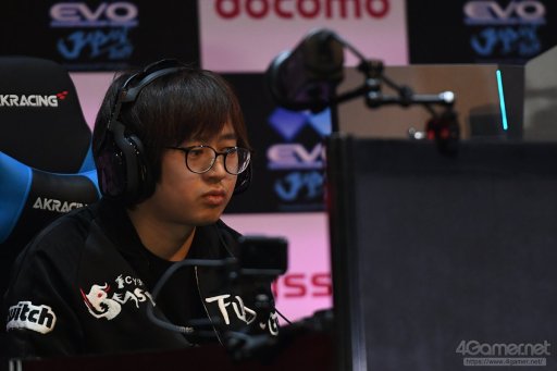 ꡼ No.125 | EVO Japanϼ̿ȶ˿֤Day3ϥݡȤޤȤᡣŴ7ס֥V AEפʤ4η辡Ԥ졤3֤ˤ錄Ʈ夹