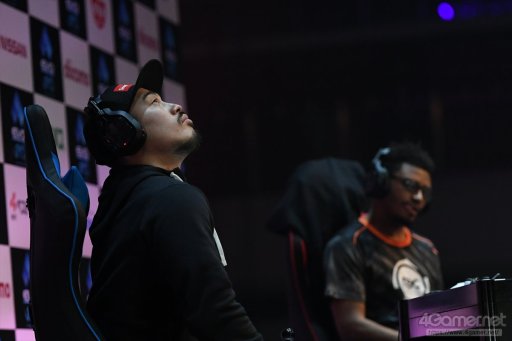 ꡼ No.128 | EVO Japanϼ̿ȶ˿֤Day3ϥݡȤޤȤᡣŴ7ס֥V AEפʤ4η辡Ԥ졤3֤ˤ錄Ʈ夹