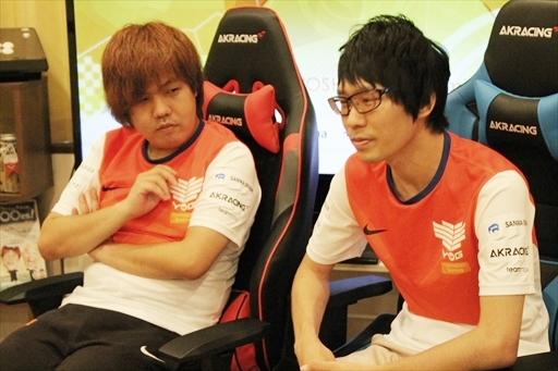 画像ギャラリー No.003のサムネイル画像 / まちゃぼー選手&RAIN選手インタビュー。競技シーンの最前線で戦い続ける2人にEVO2019を振り返ってもらった