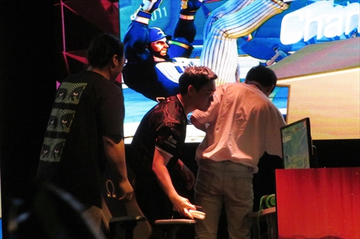 ꡼ No.019Υͥ / ONEޡ륢ġեեץݡȡࡦܥ󤬡ONE STREET FIGHTER ȡ硼󥸡פ