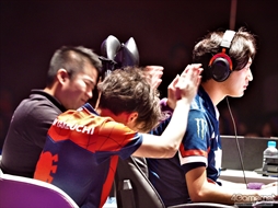 ꡼ No.081 | ֥ȥ꡼ȥե꡼: Pro-JP operated by RAGE׷辡եȥݡȡޥΨMAGO SCARLETפͥ